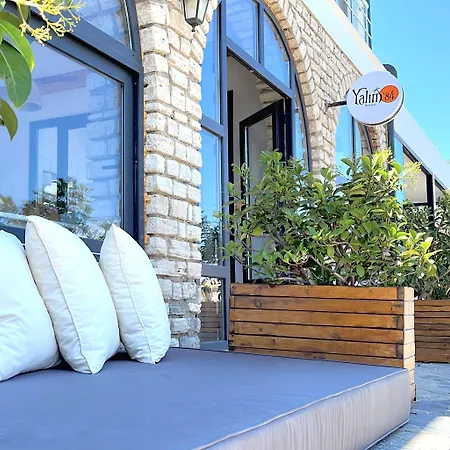 Yalim Otel *