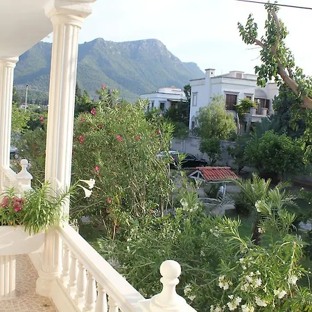 Yalim Otel