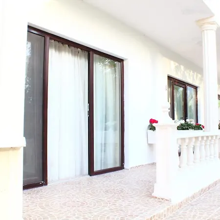 Hotel Yalim